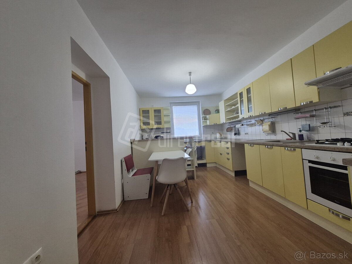 Veľkometrážny 3izbový byt na prenájom - 6