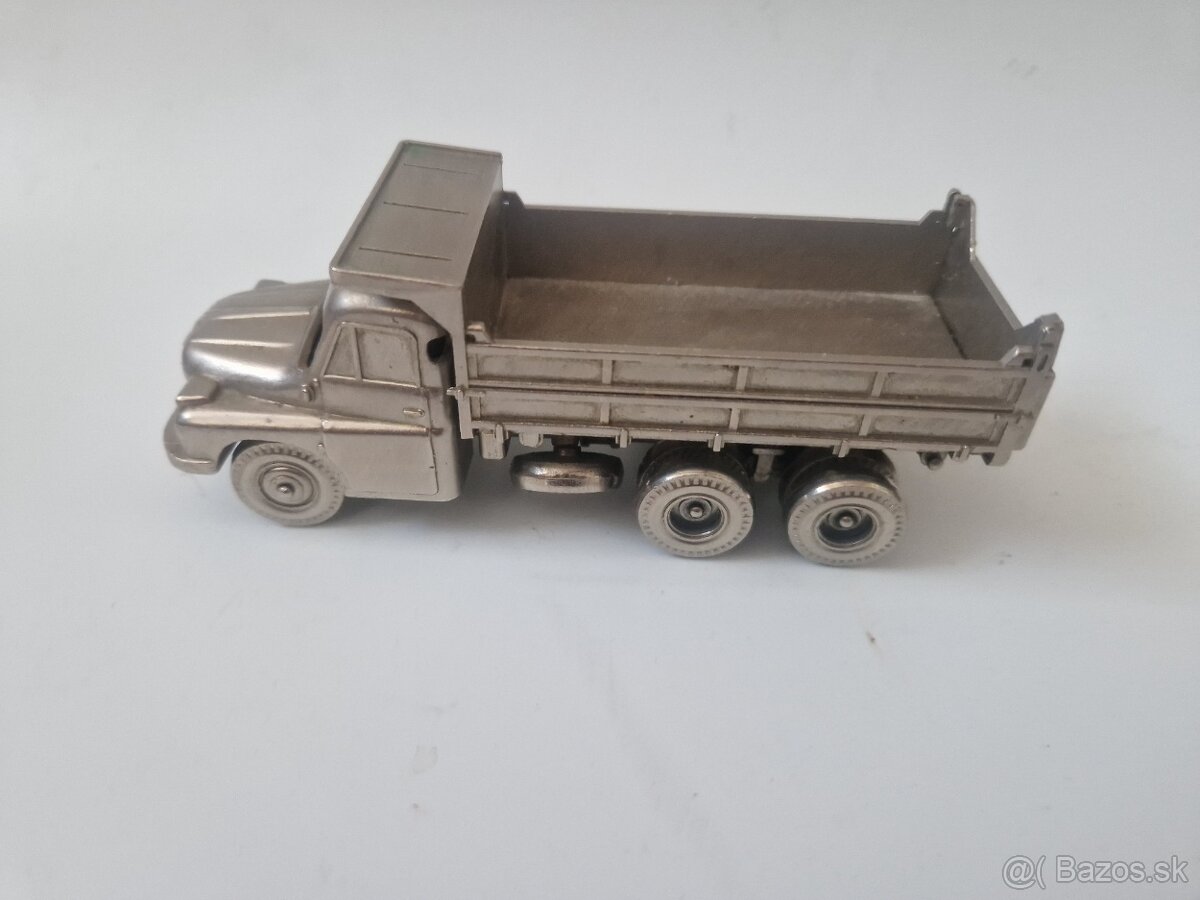 TATRA 148 -kovový model - 6