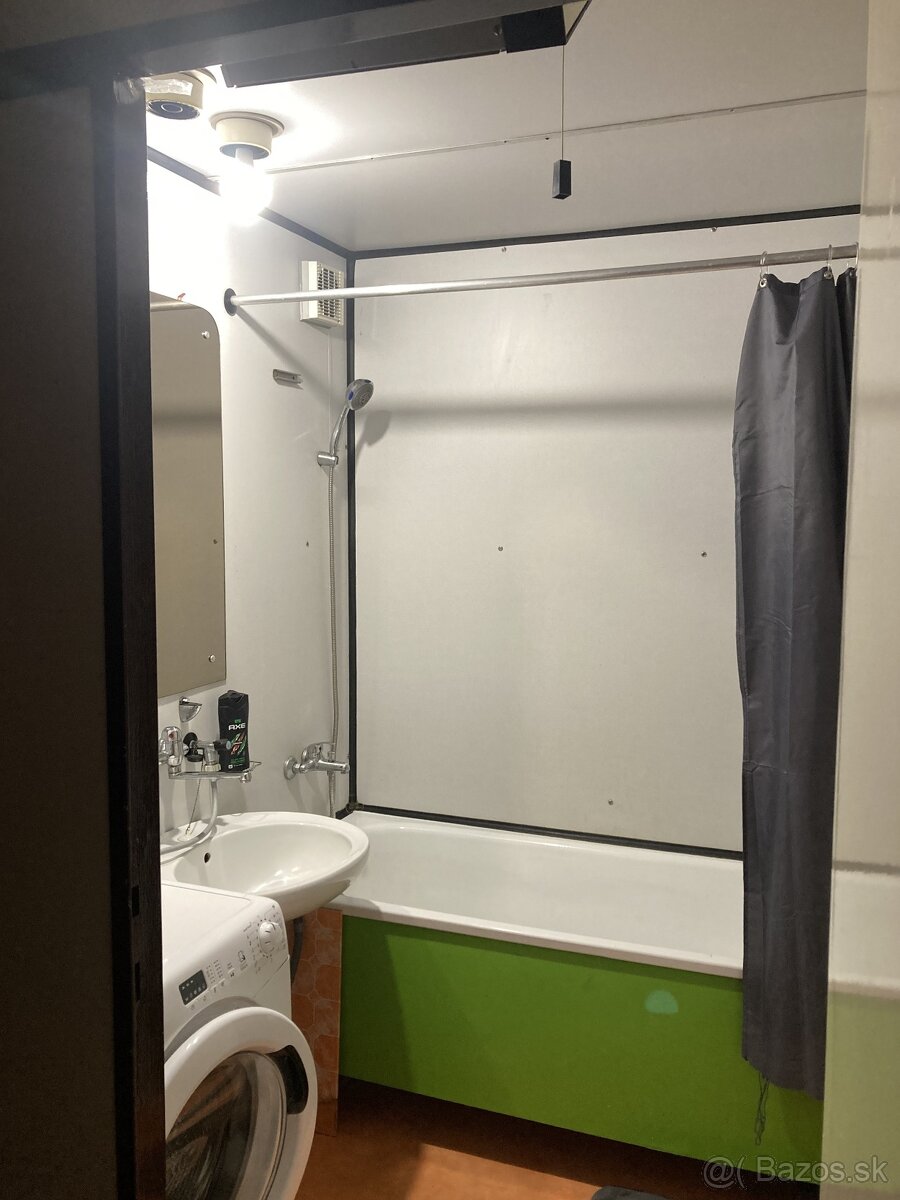 Predám 1- izbový družstevný byt, sídlisko Ťahanovce - 6