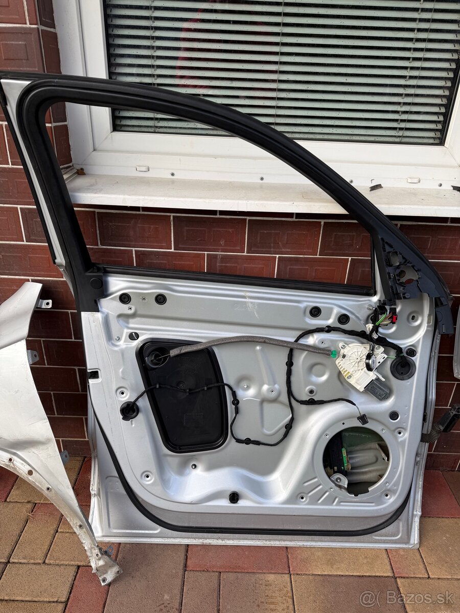 Audi Q3 2012 8u lave dvere a blatnik LX7W - 6