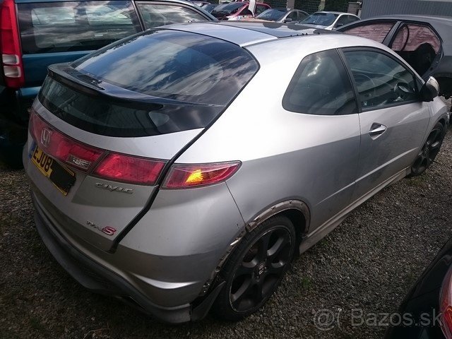 Honda Civic 8gen (FN,FK) 06-11 ufo náhradné diely - 6