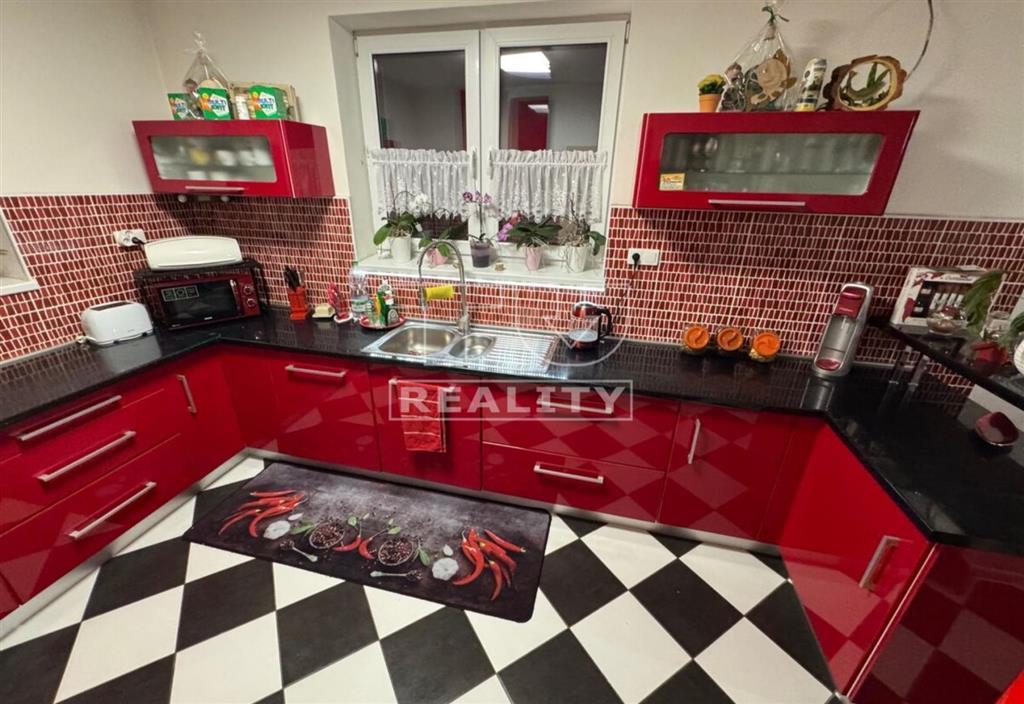 Rodinný dom na predaj - Malý Čepčín - 6