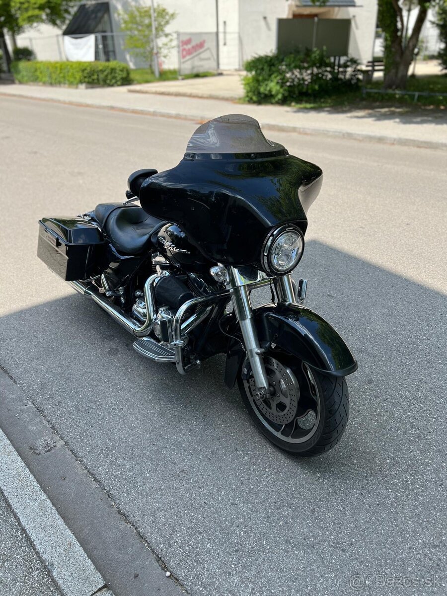 Harley Davidson Street Glide - 6