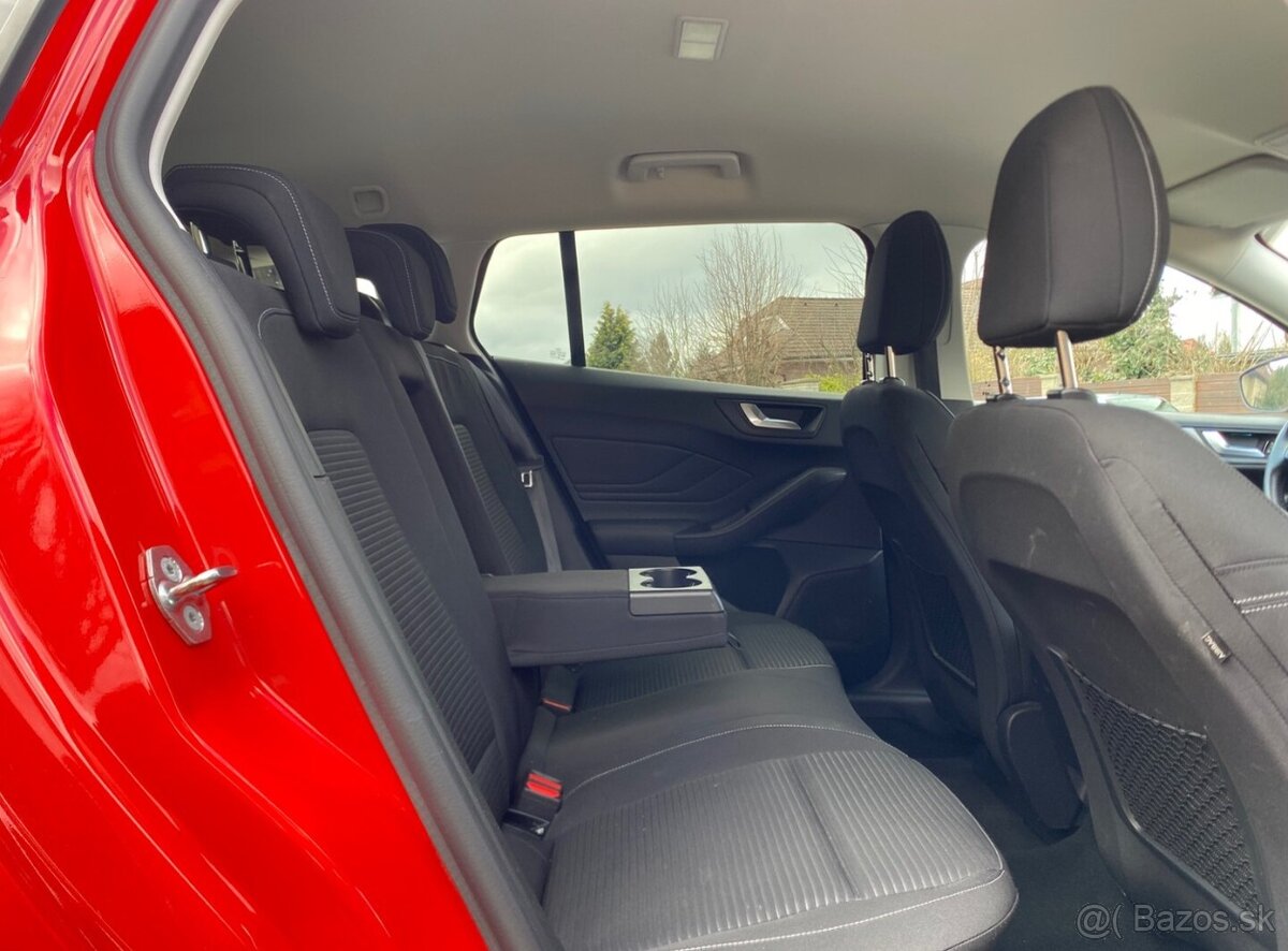Ford Focus Turnier 1.5 EB Titanium 1. majitel 11/2019 - 6