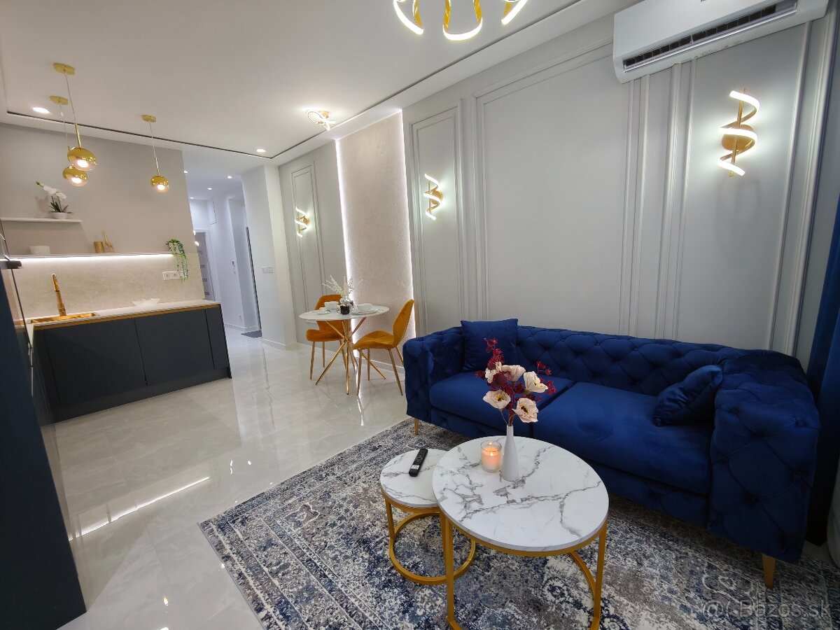 Pohovka - úplne nová - 6