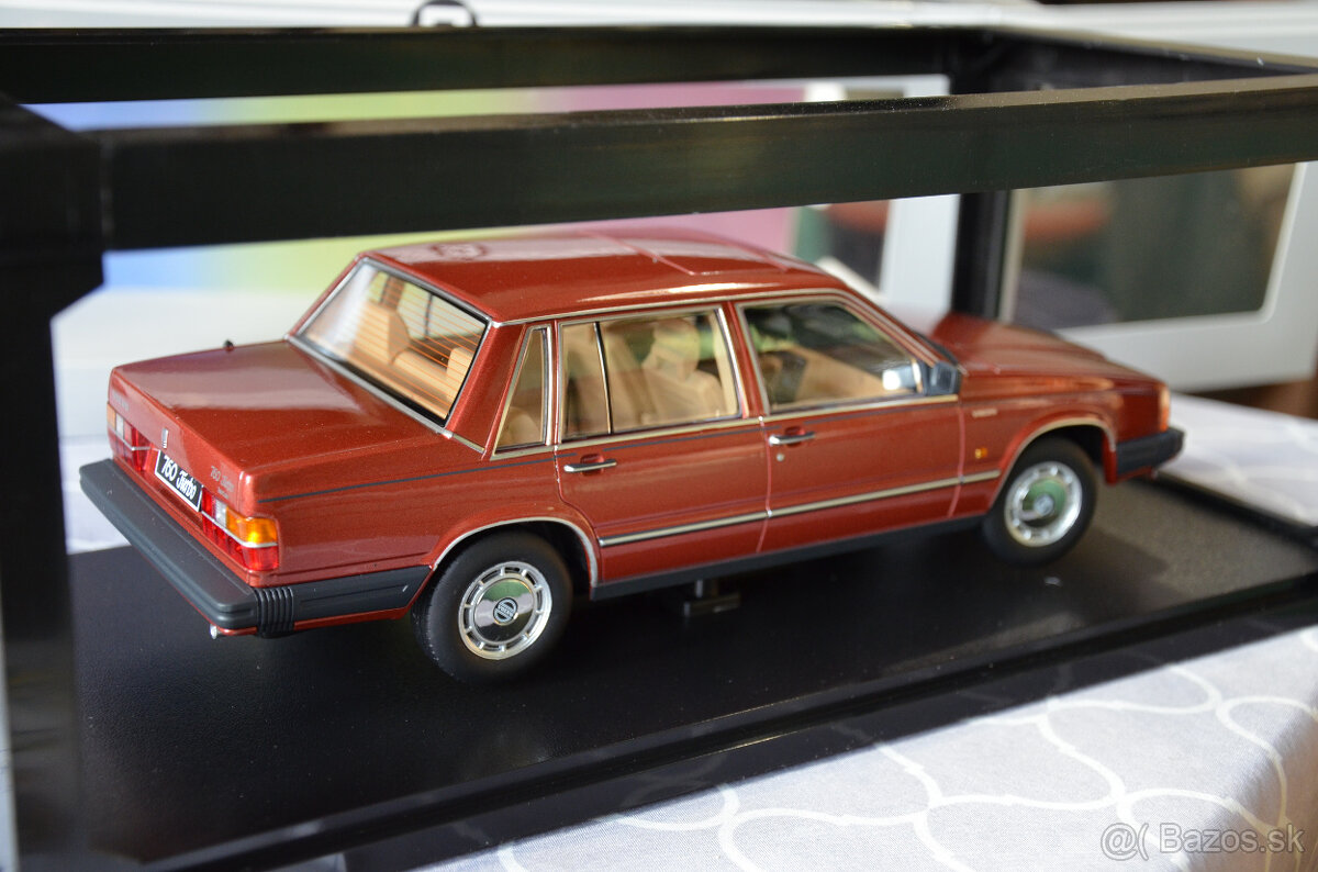 1:18 Triple 9 modely - 6