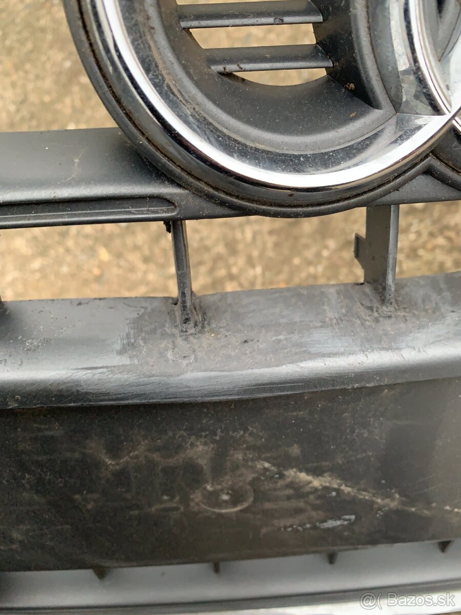 Maska 5 07-11 8T0 mrizka do nárazníku znak - 6