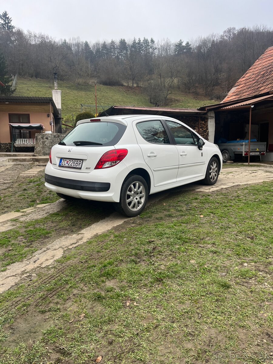 Peugeot 207 - 6