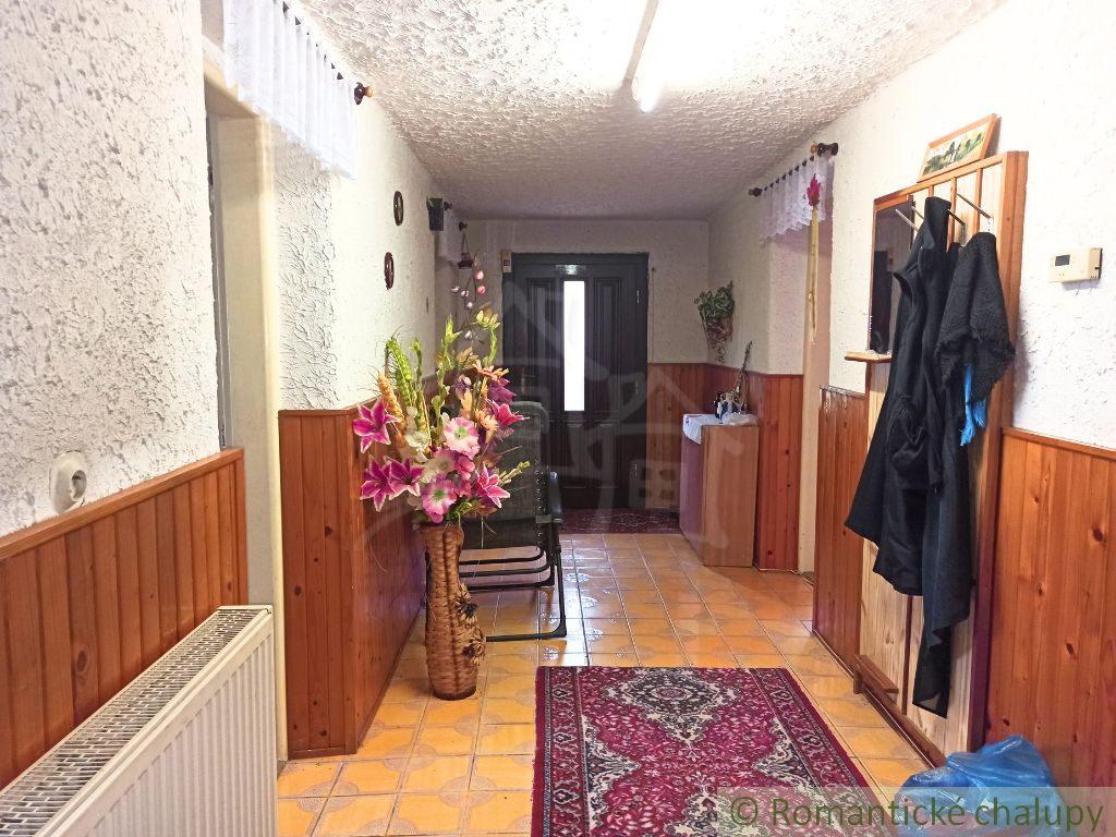 Rodinný dom na predaj v tichej lokalite pri Vranove n. T.- - 6