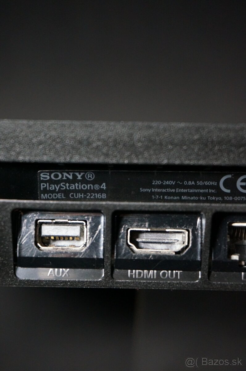 Sony PlayStation 4 (CUH-2216B) - 1TB - 6