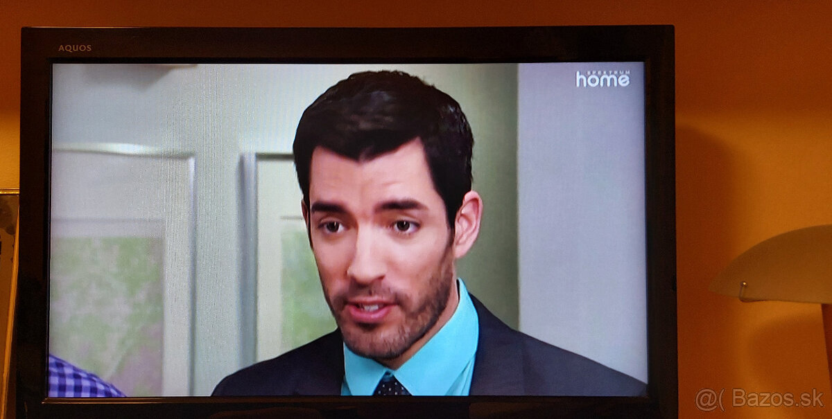 Predám TV Sharp málo používaný LCD 120 Hz - 35,- EUR - 6