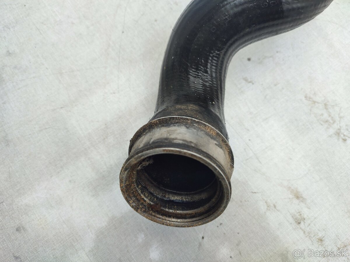 AUDI Q7 4L 4.2 TDI 240 KW - Hadica Turba - 6