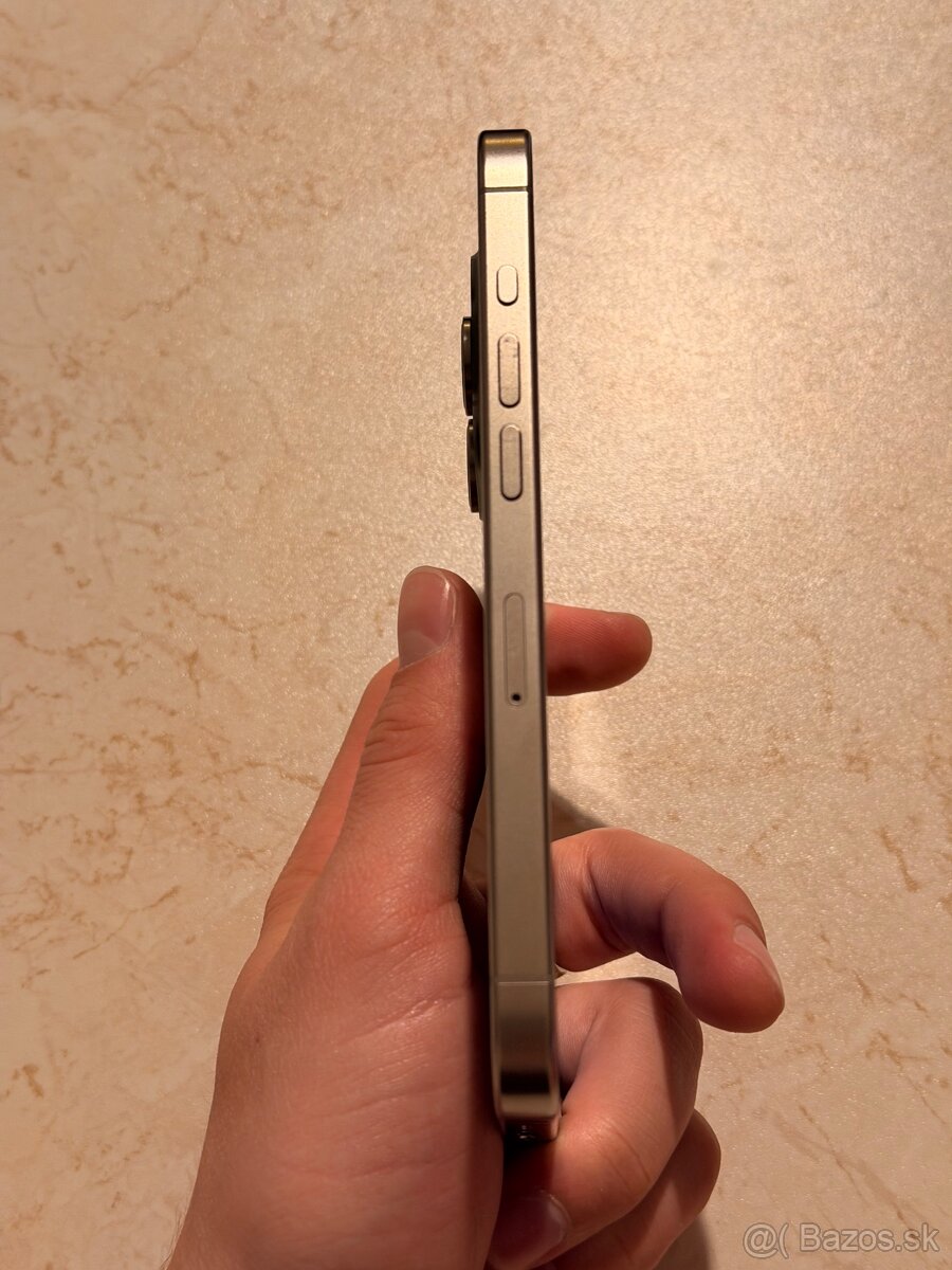 iPhone 15pro 256g - 6