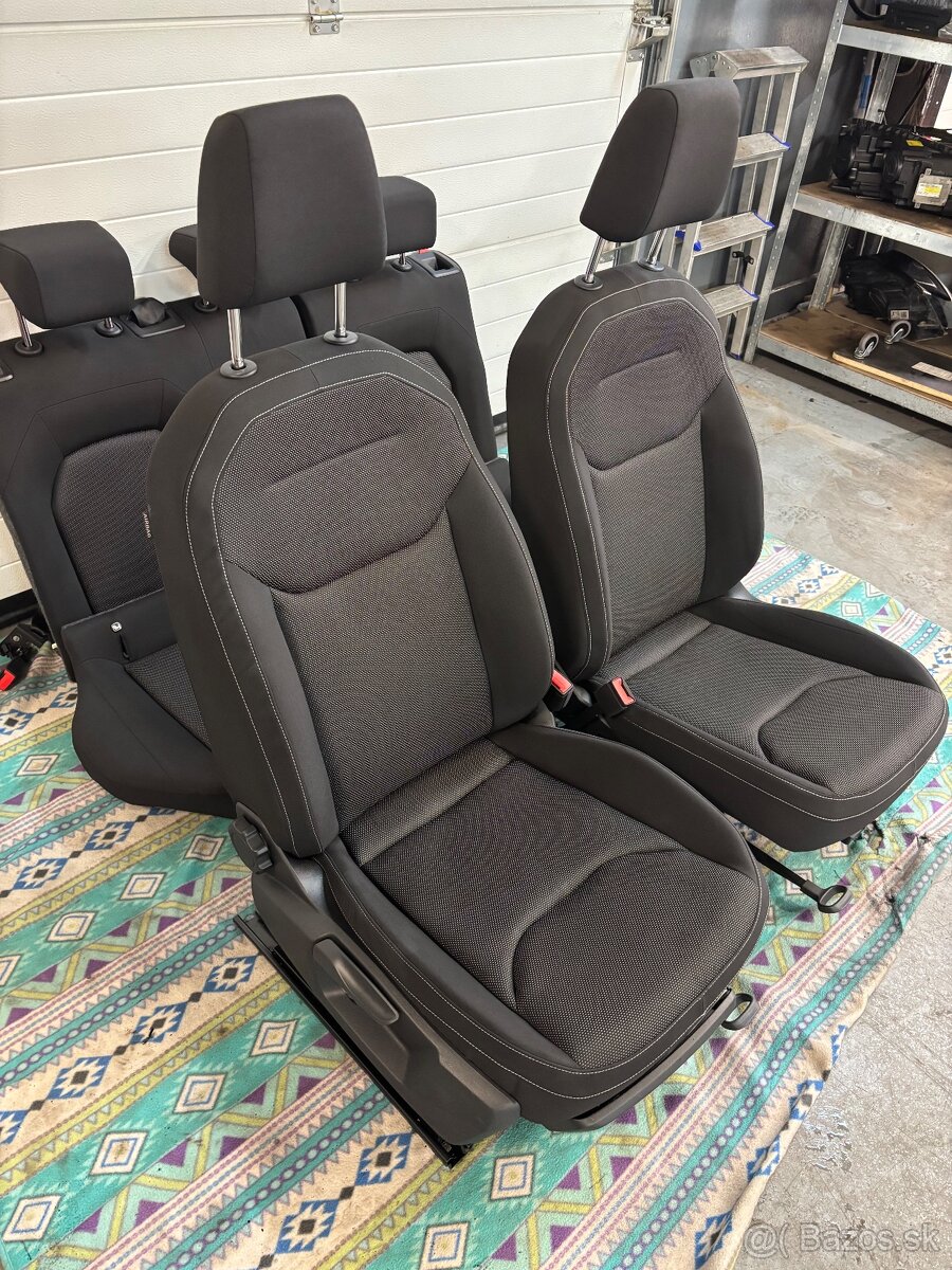 Seat arona sedacky interier - 6