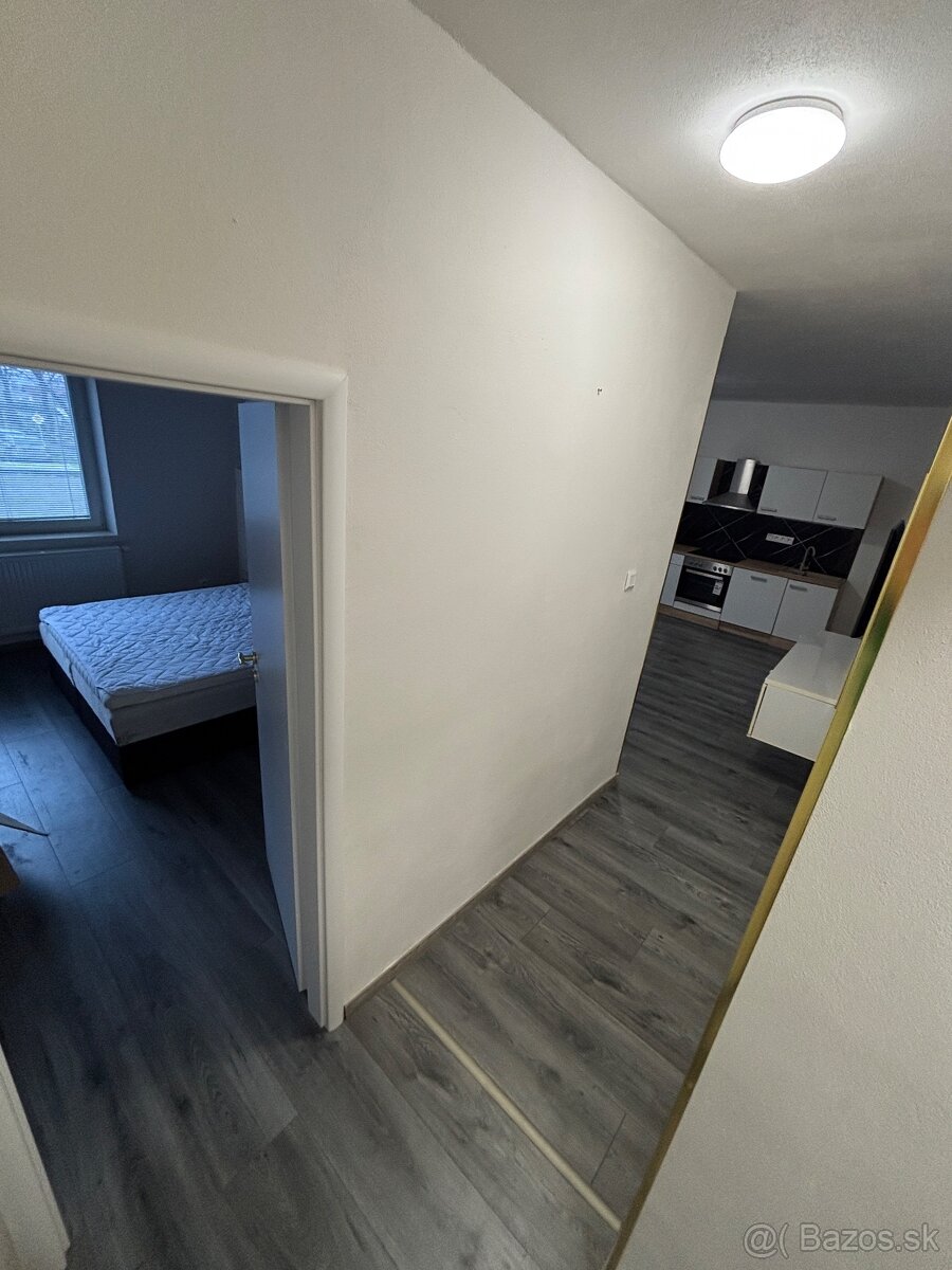 Moderný a priestranný 2izbový byt v rodinnom dome - 6