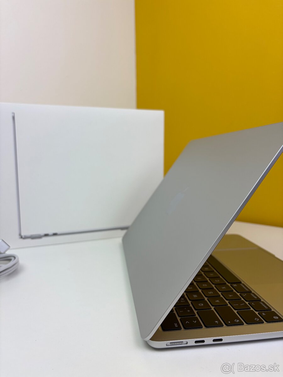 Predam vymenim Macbook Air M2 13,6” 256GB Silver - 6