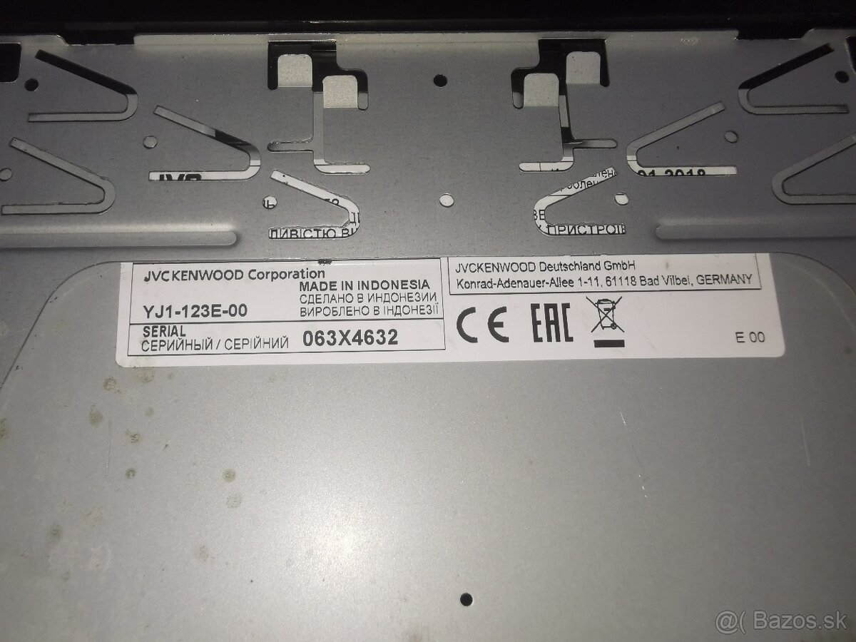 Plne funkčné autorádio JVC - 6