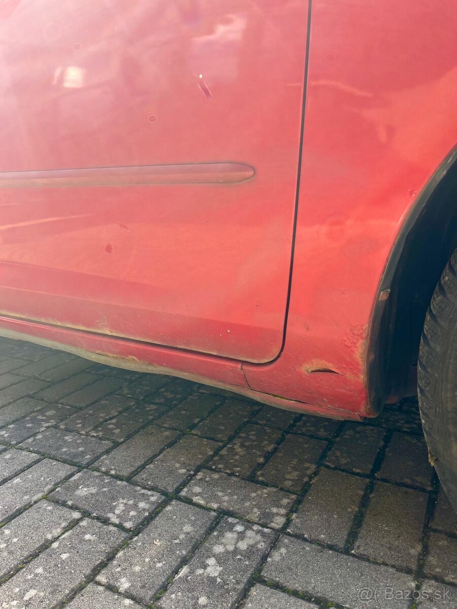 Predám Mazda 3 hatchback 1.6 - 6