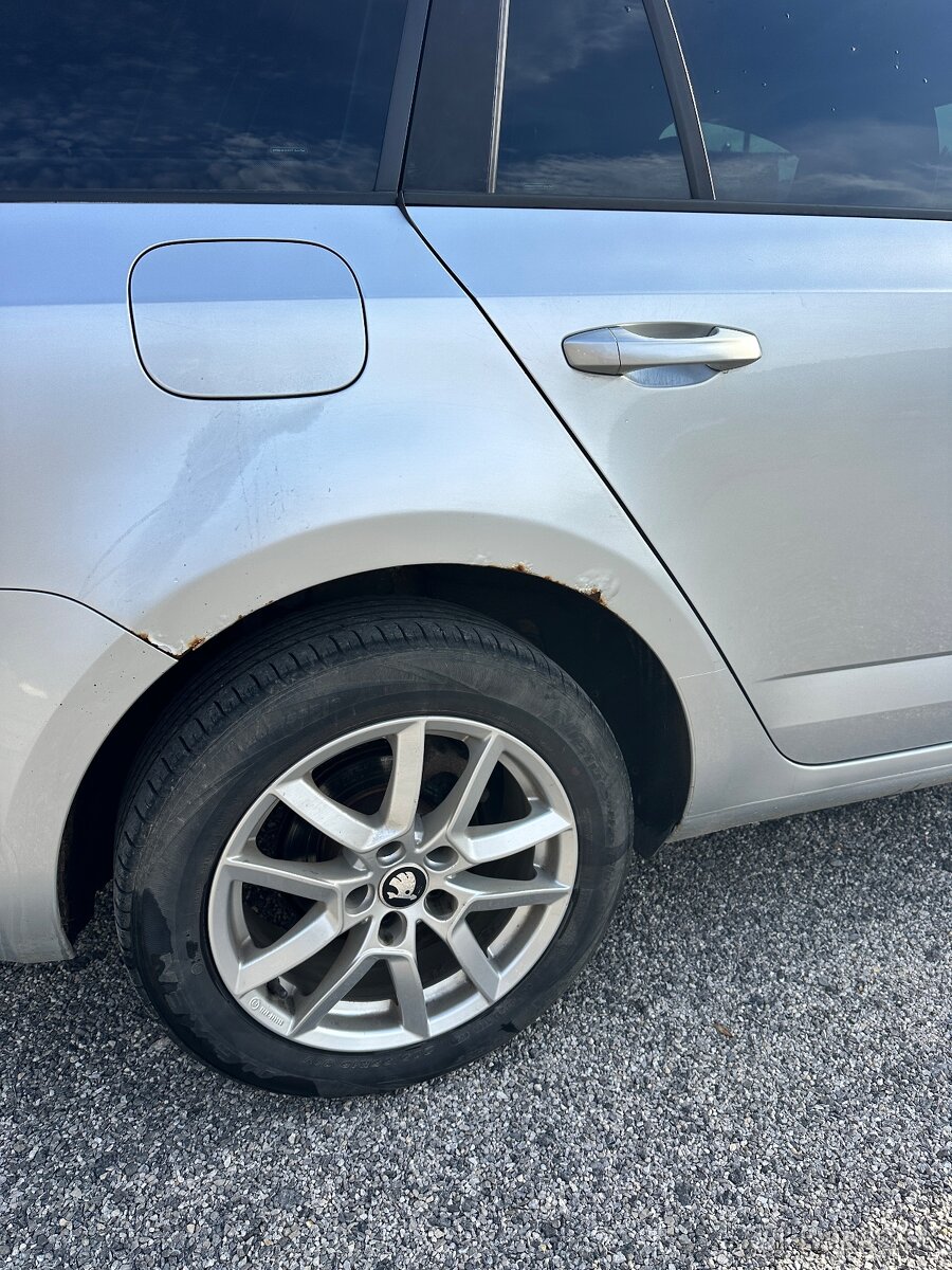 Škoda Octavia Combi 1.6 TDI 77 kW – Bi-Xenóny, Panoráma - 6