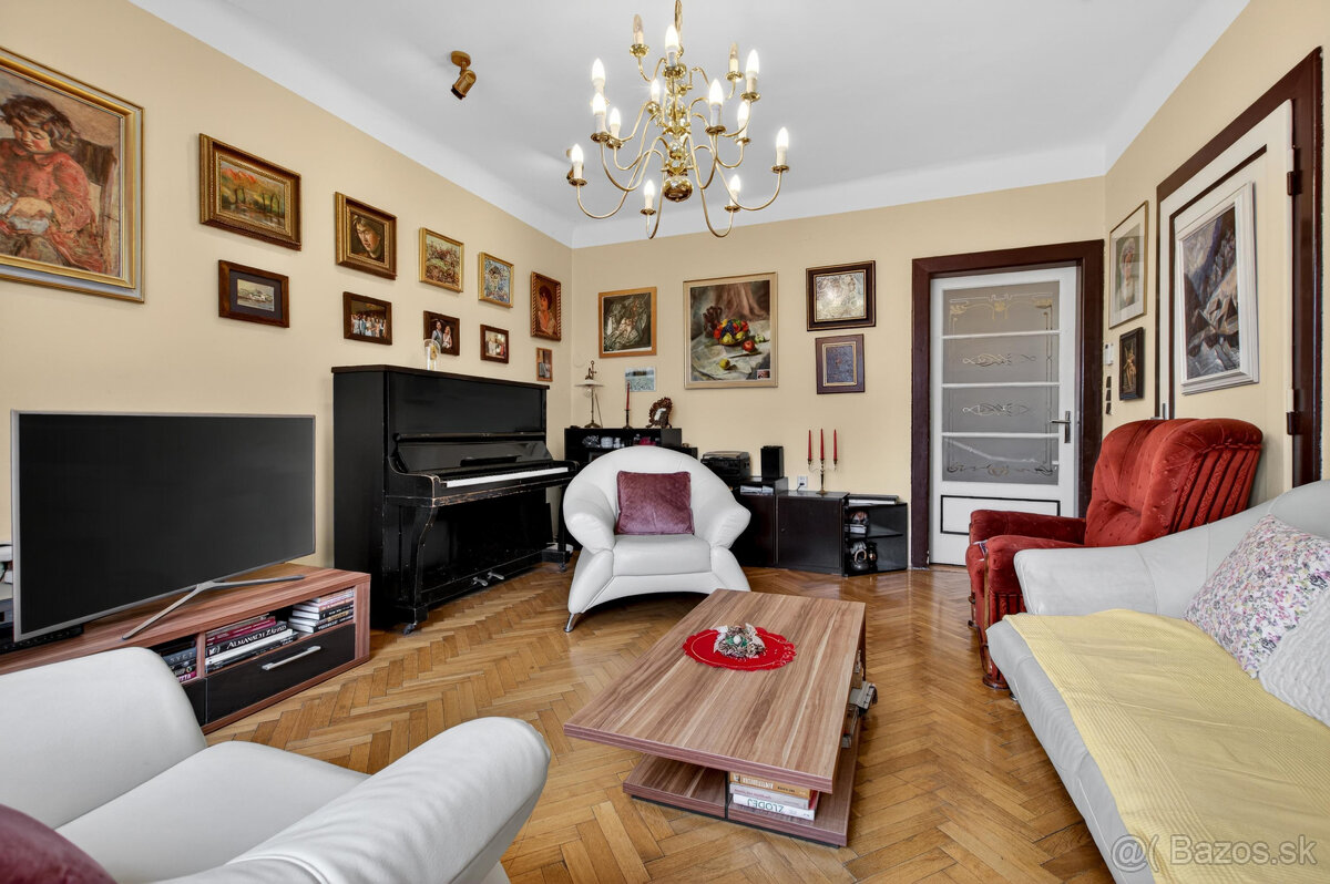 Predaj 3-izbový staromestský byt 91m2 Špitálska ul., výťah, - 6