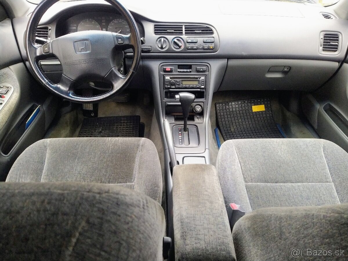 Honda Accord Aerodeck 2.2i automat - 154 000 KM - DVA VOZY - 6