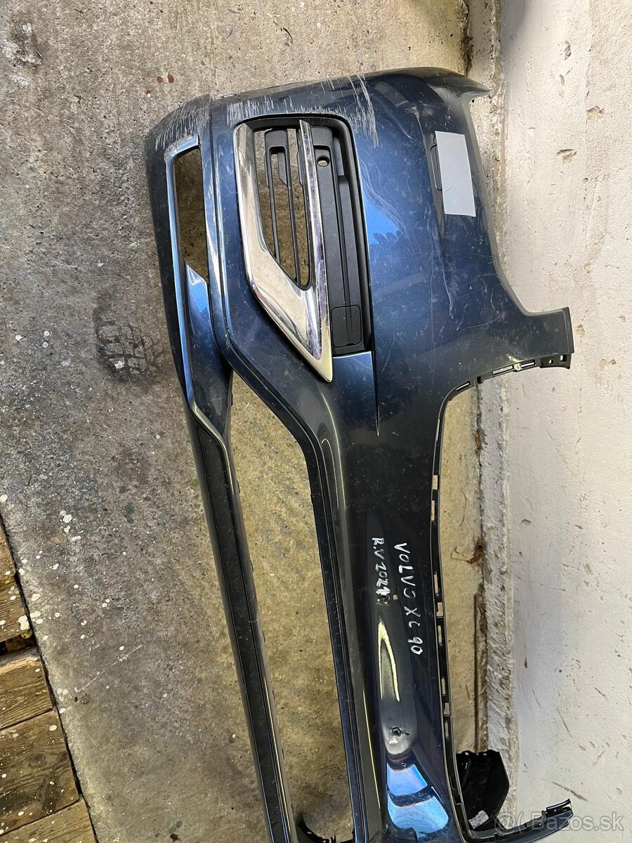 Volvo XC90 2021 predný nárazník - 6