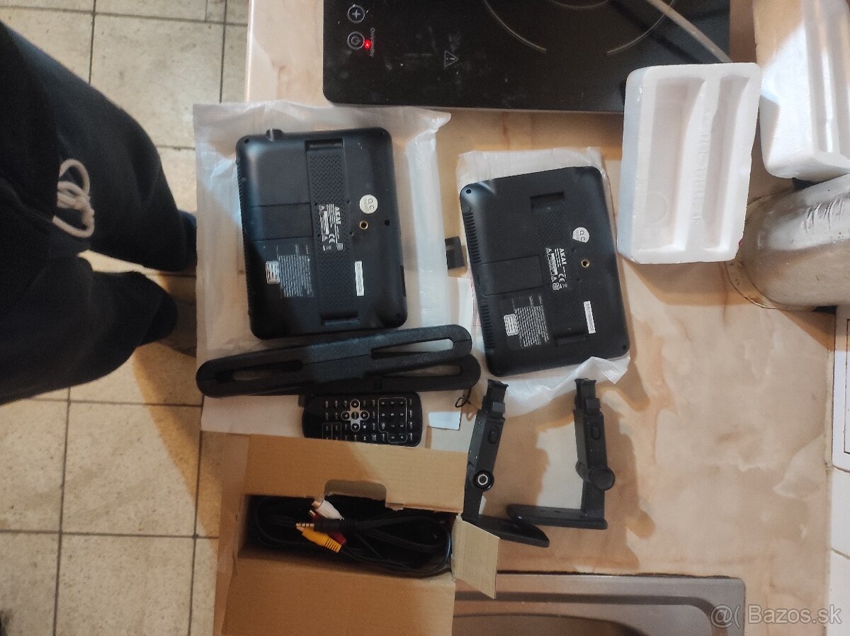 ROZPREDAVAM ELEKTRONIKU - 6