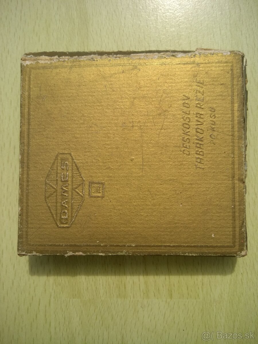 Starý kufor a nábytok - 6