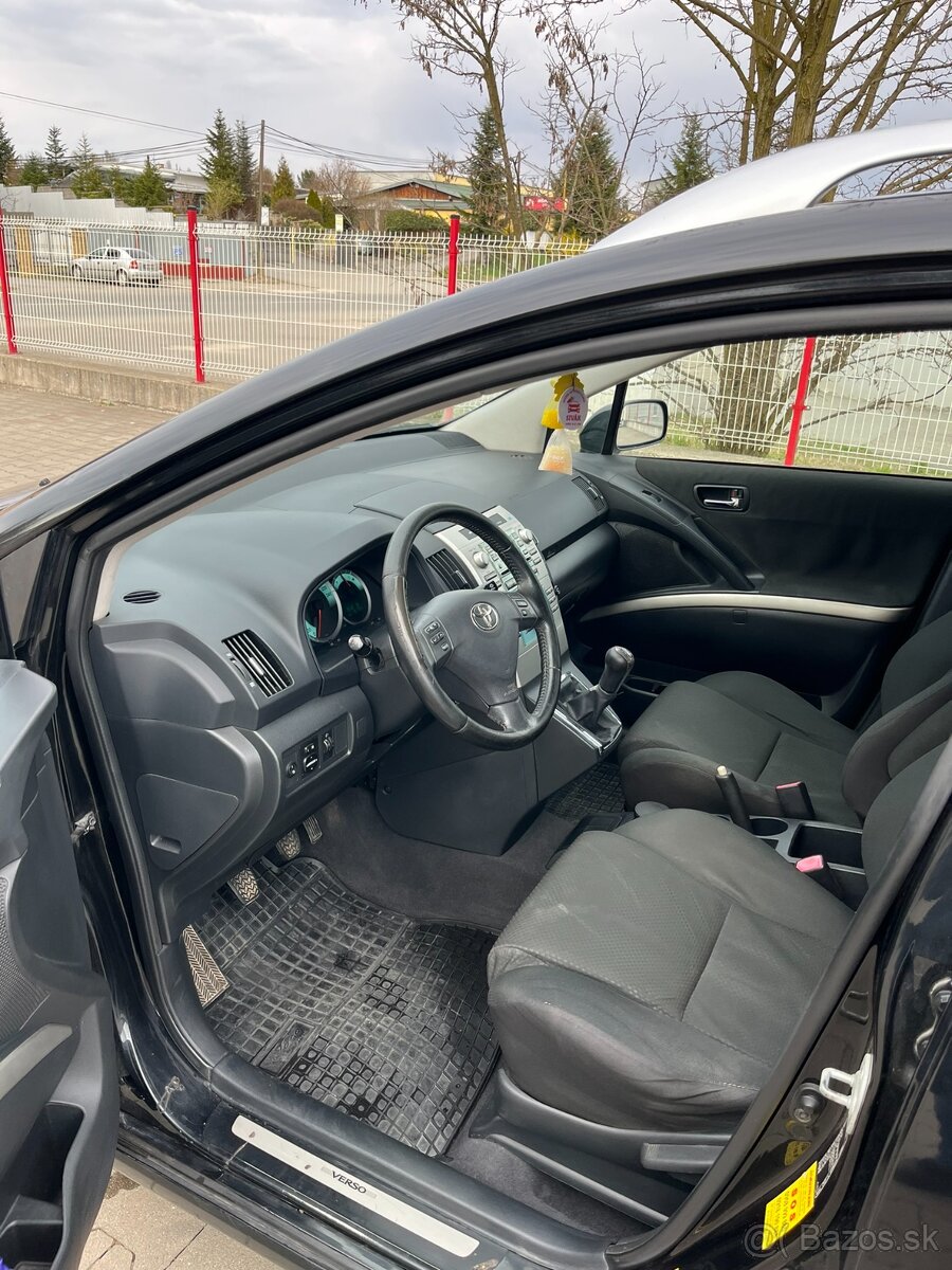 Predám Toyota Corolla verso - 6