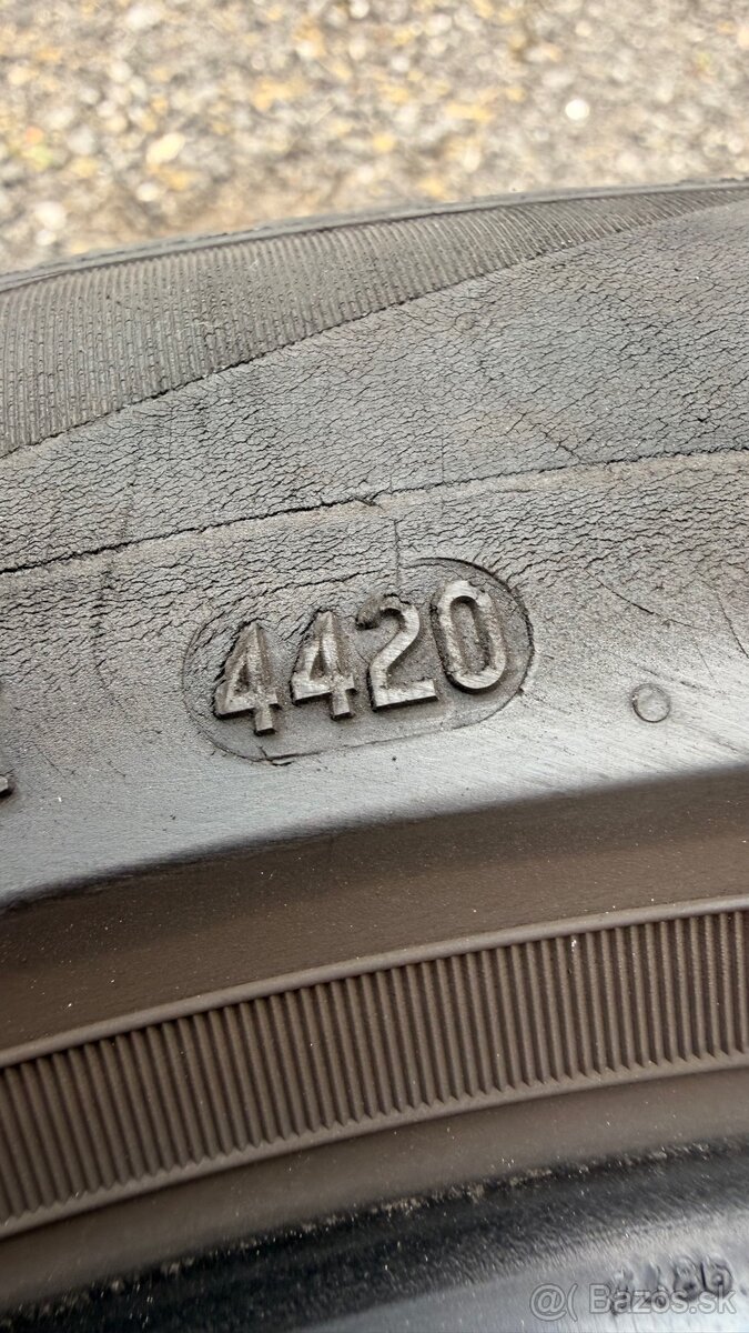 255/45R19 Pirelli Scorpion - 6