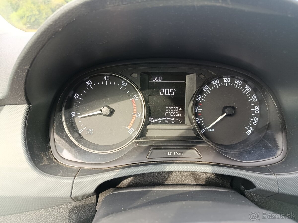 Škoda Fabia 1,0benzin 2015 - 6