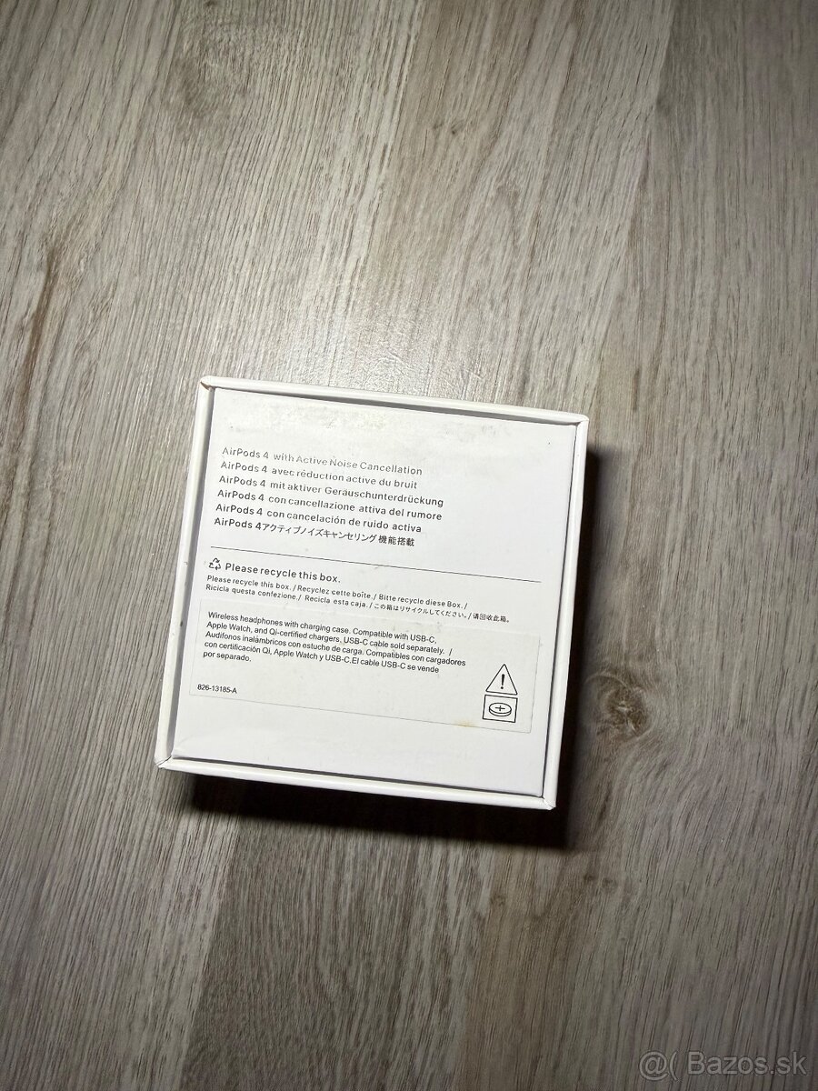 AirPods 4 s ANC - 6