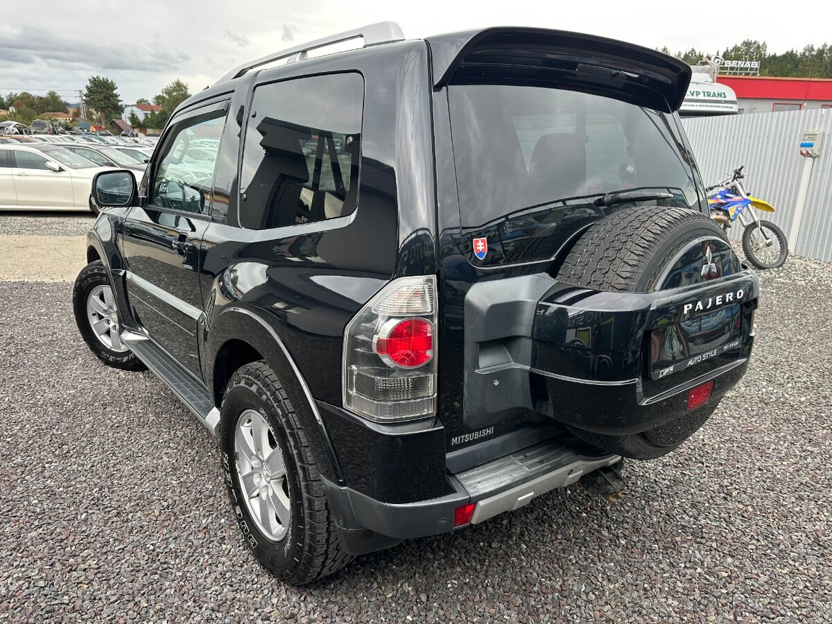 Mitsubishi Pajero 3.2DI-D SWB Invite - 6