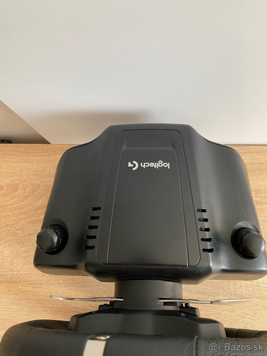 Playseat challenge sedacka + volant Logitech G920 - 6