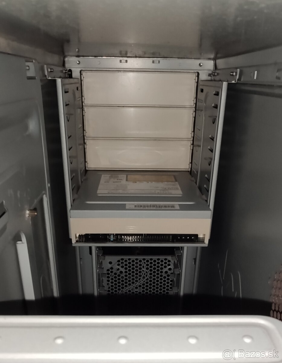 PC skrinka Merkury s DVD mechanikou - 6