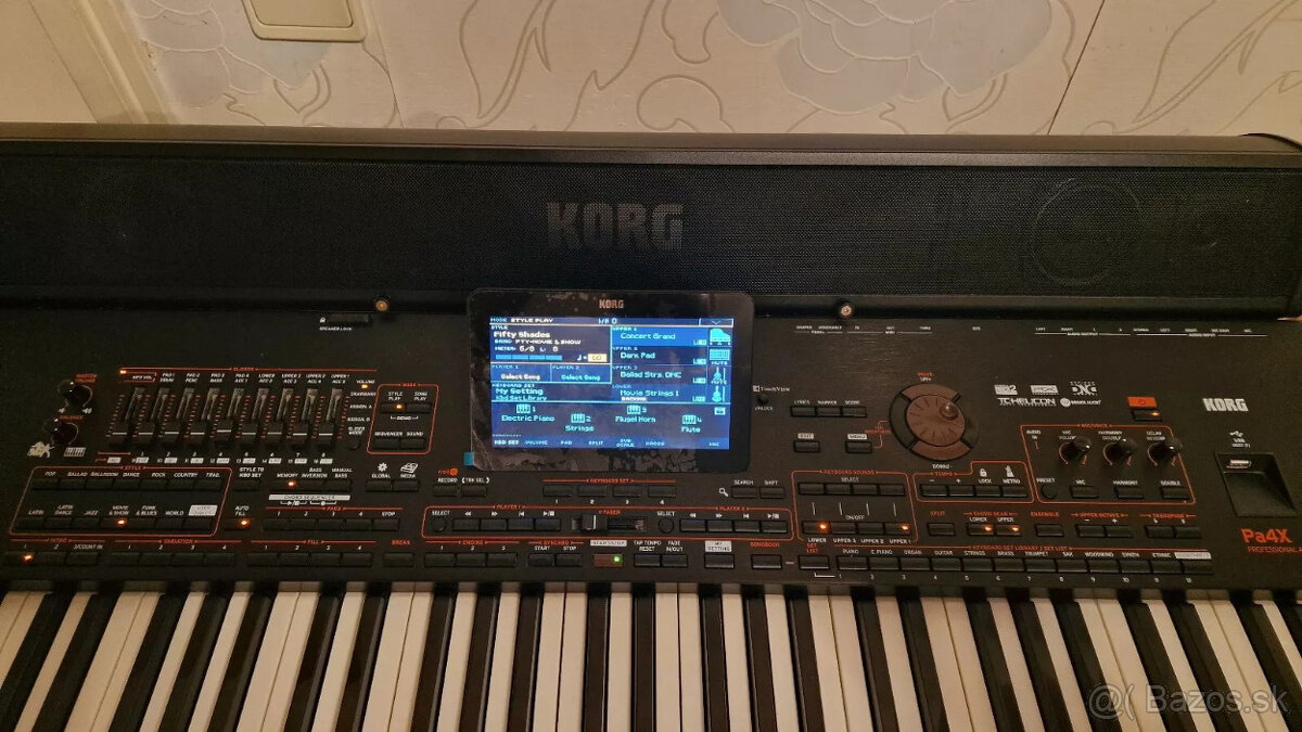 Korg PA4x 76 s reproduktorovým systémom - 6