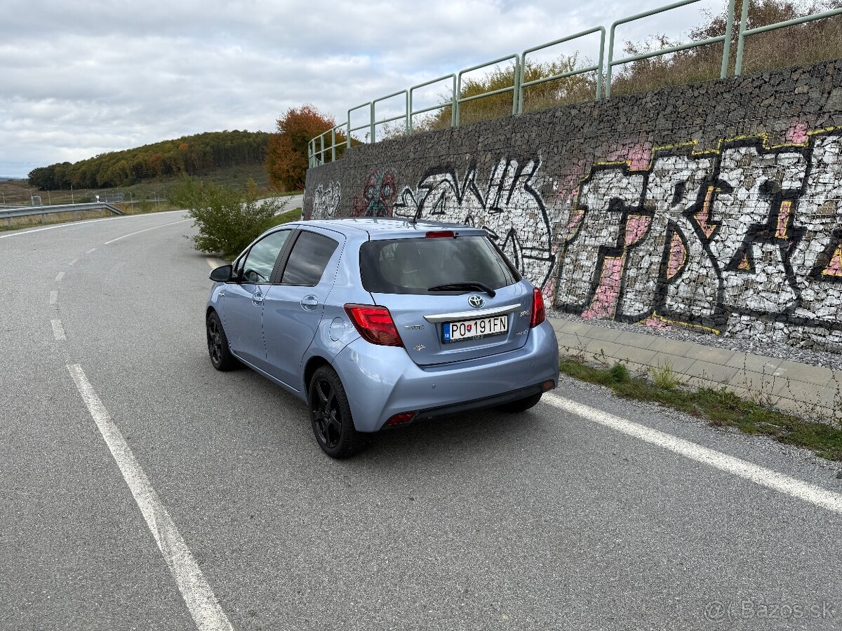 Toyota Yaris 1.5 Hybrid E-CVT - 6