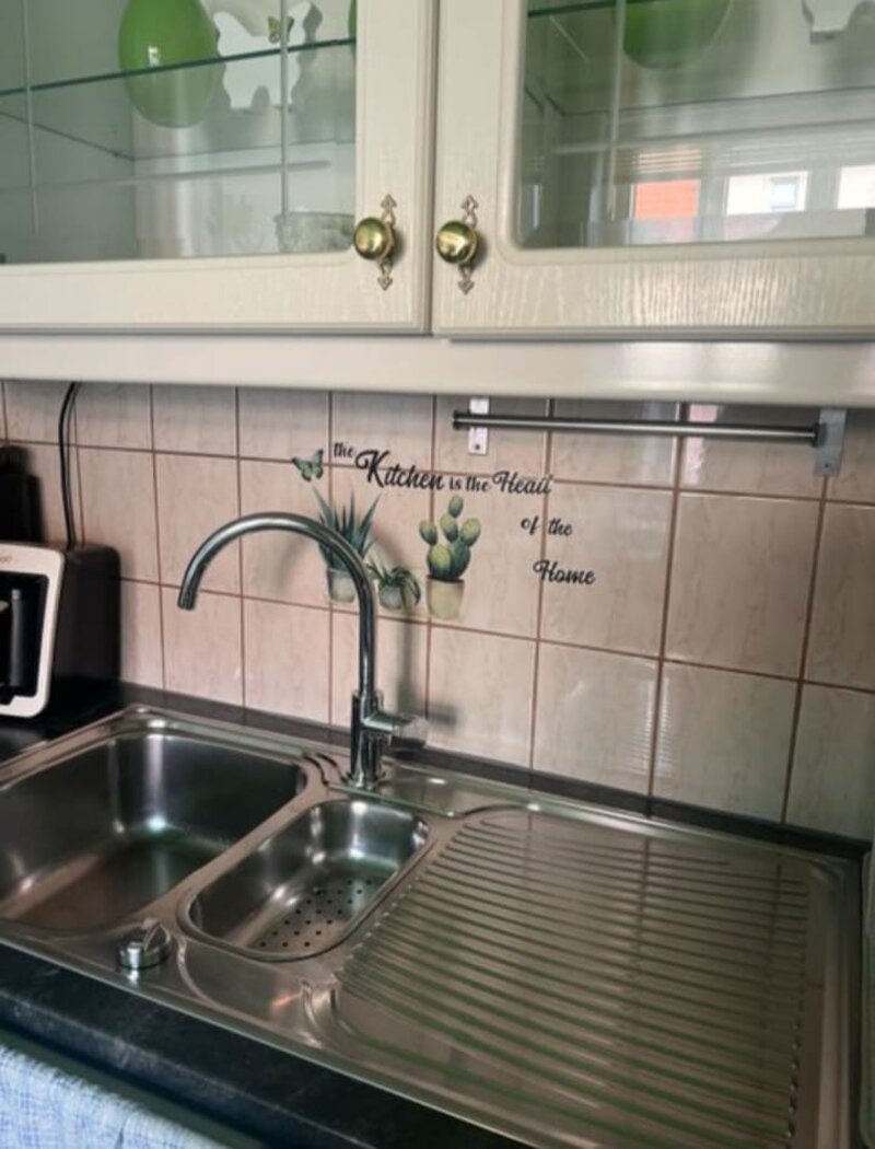 Venkovská vestavěná kuchyně se spotřebiči,5657 - 6