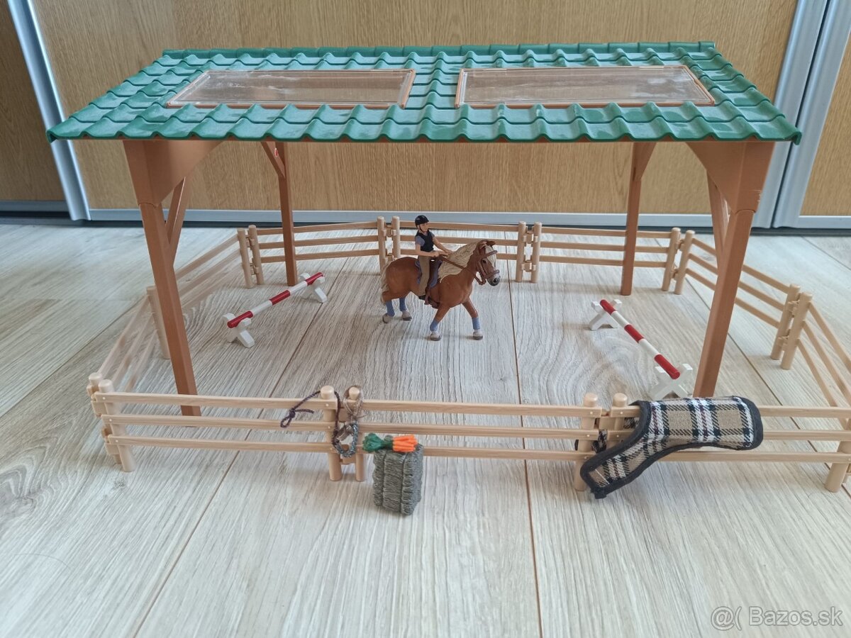 Schleich - Jazdecký areál s koňom - 6