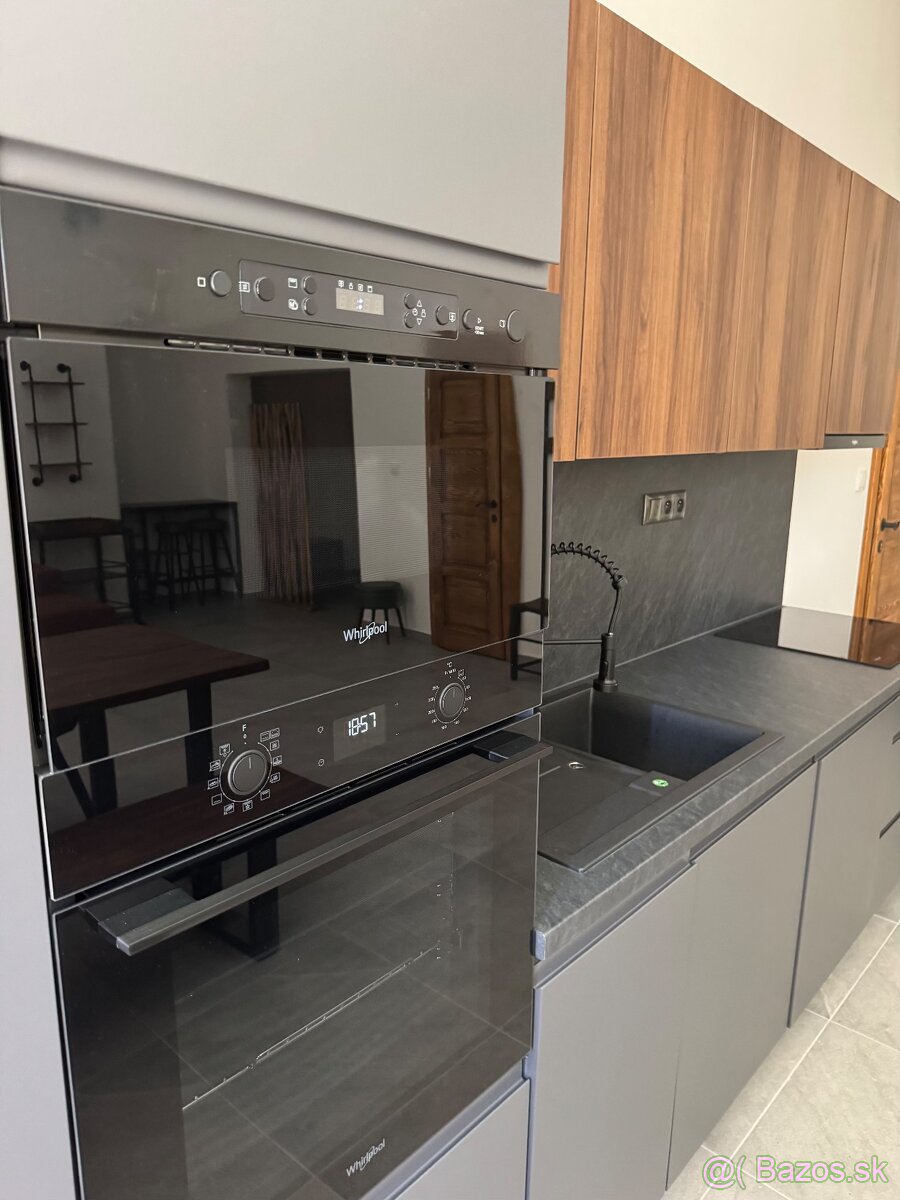 Prenájom bytu – Rožňava, Námestie baníkov - 6