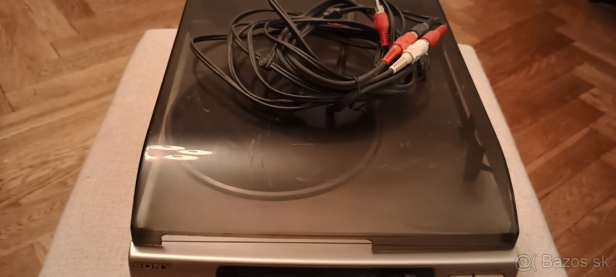 Gramoprehrávač_šasi s káblami prepojenia - 6