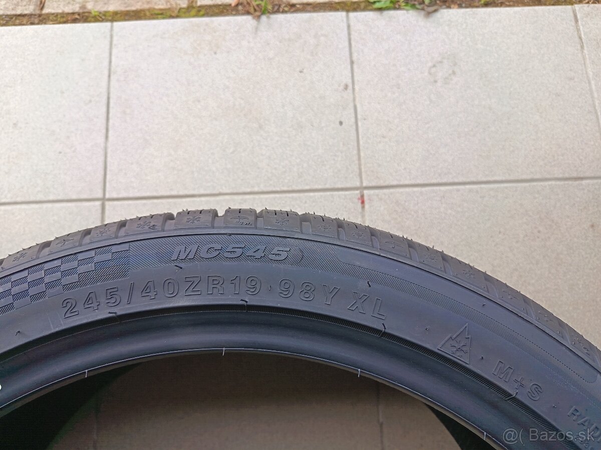 celoročne pneu 245/40 R19 - 6