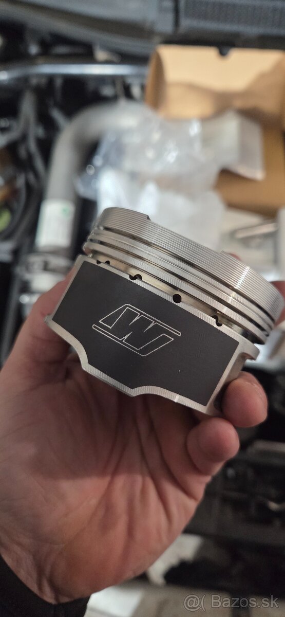 1.8t wiseco pistons - 6