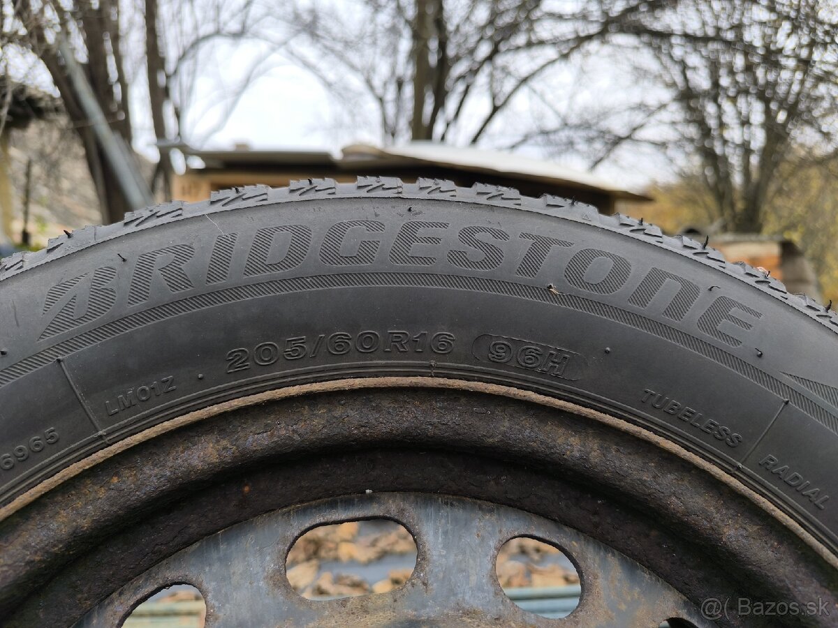 Zimné Bridgestone 205x60 R16 - 6