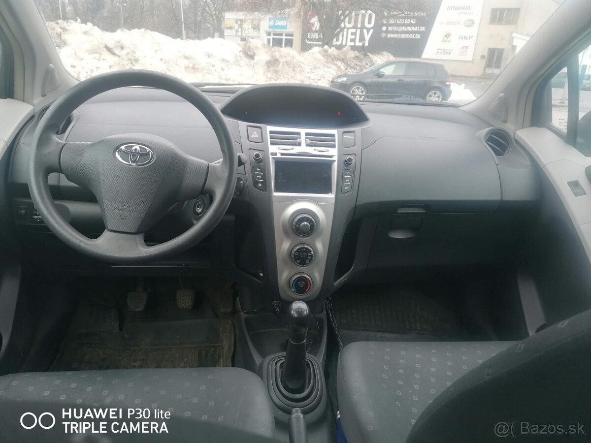 Toyota yaris - 6