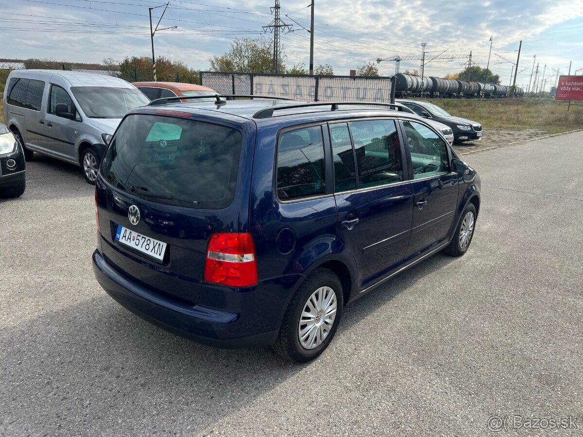 VW Touran 1.9 TDI diesel, 77kW, MT/6, rok:05.2006. - 6
