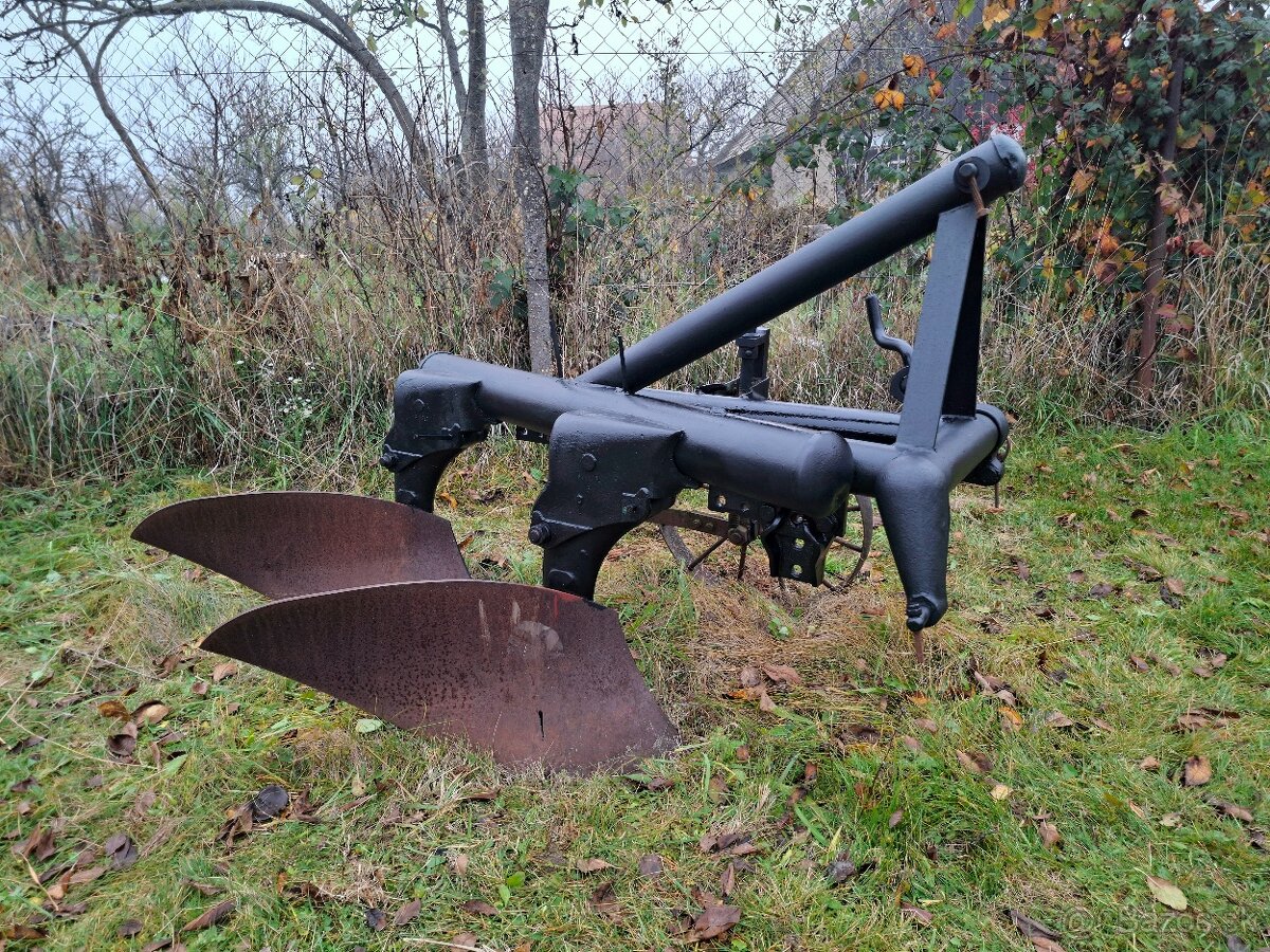 Orný dvojradličný pluh - 6