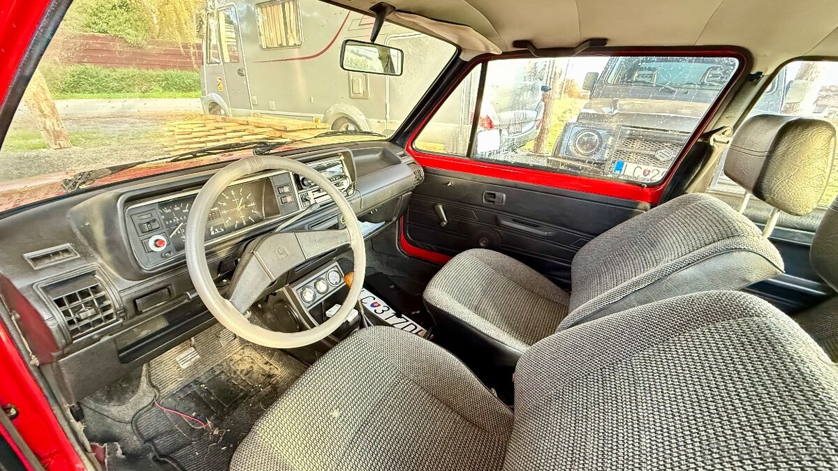 Volkswagen Golf Mk1 1.6D - 6