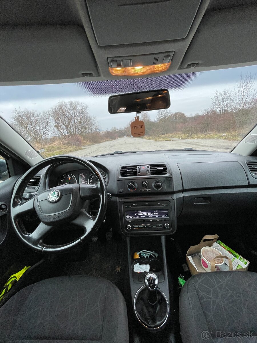 Predám Škoda Fabia 1.2 TSI benzín (4 valec) - 6