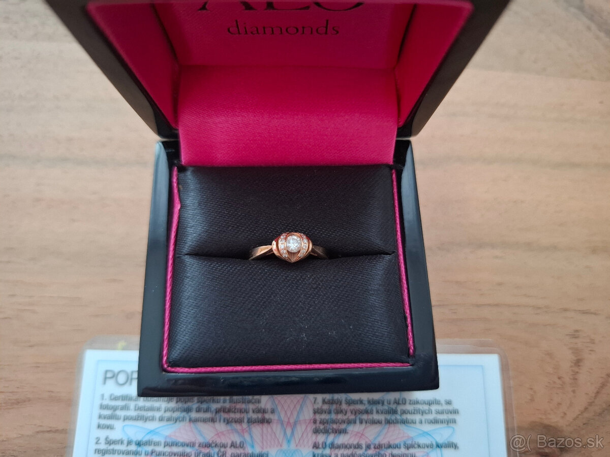 Predam zasnubny prsten s briliantom - 6